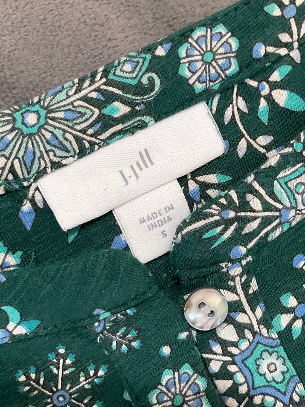 J. Jill green crystal pattern pullover top - Picture 4 of 6